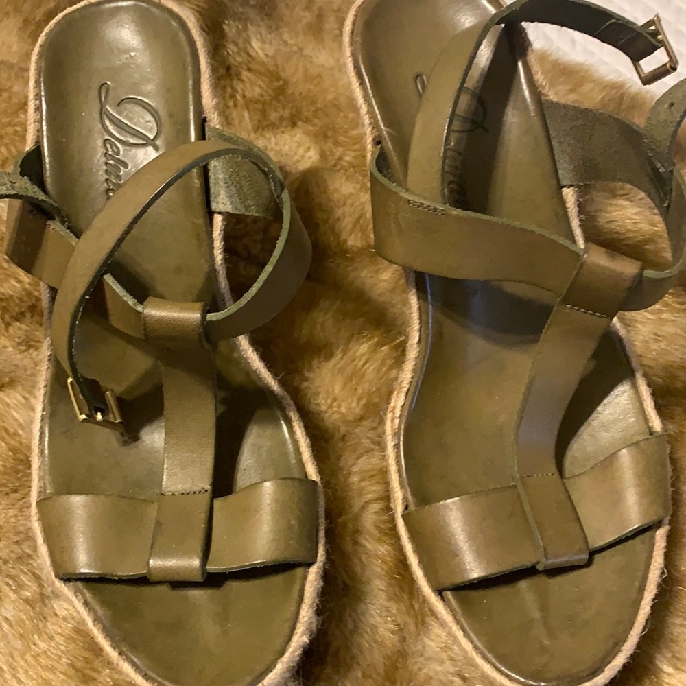 Leather wedge espradrilles